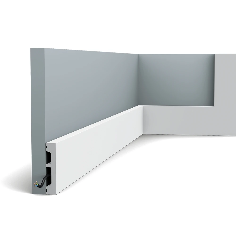 Плинтус Orac Decor (2000x66x13) Белый SX157 Square